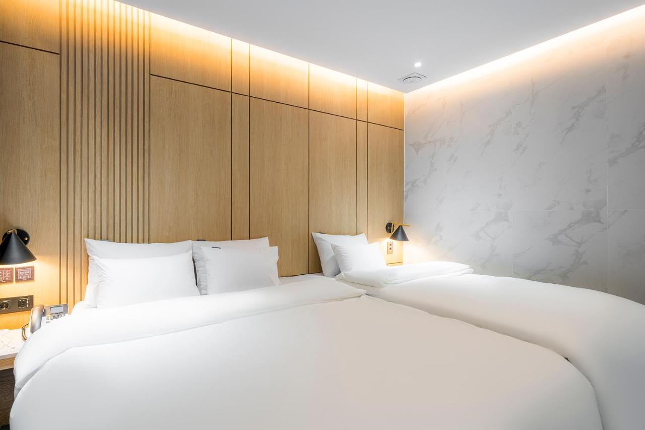 Brown Dot Hotel Pyeonghwa Plaza Мокпо Экстерьер фото