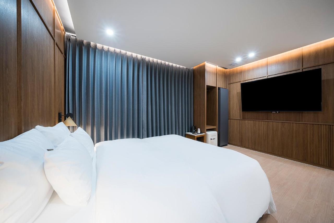 Brown Dot Hotel Pyeonghwa Plaza Мокпо Экстерьер фото